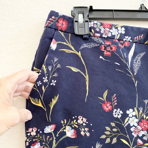 Stradivarius Pants Womens Navy Blue Chino Skinny Mid Rise Floral Slacks Cotton - Picture 6 of 12